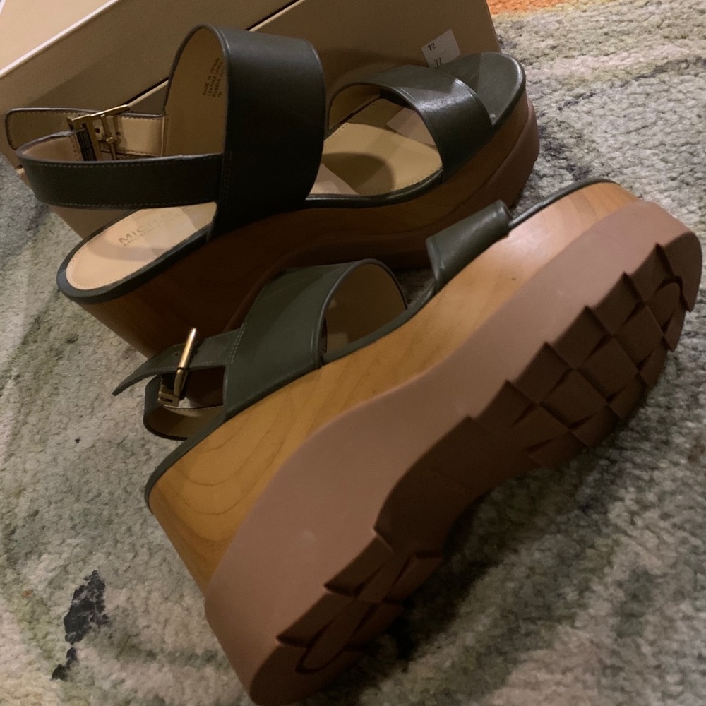 Michael Kors Rhett Wedge Leather - Picture 3 of 4